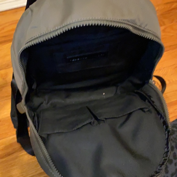 Backpack - Picture 6 of 6